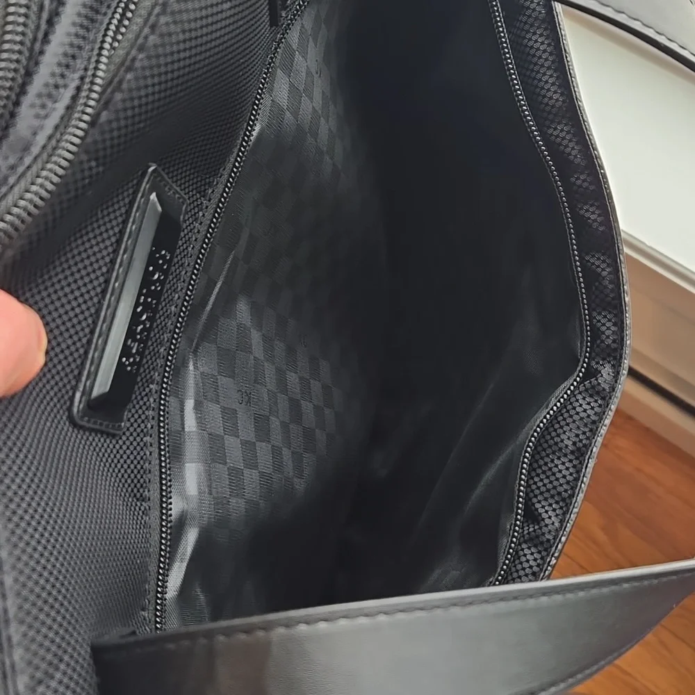 Kenneth Cole Reaction Black Weekender Travel Tote Bag Carry-On